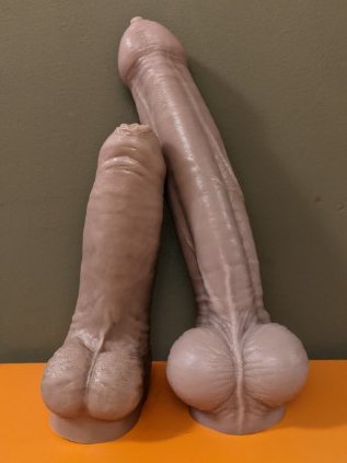 Just got the XXL Lampwick uncut from @hankeystoys😍 Time to start my depth Training! https://t.co/sH5<a class="tags" href="/tag/hankeystoys">@hankeystoys</a>