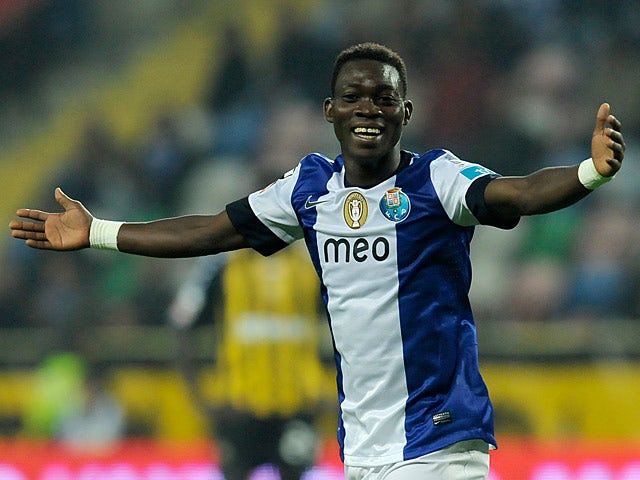 Christian Atsu, footballeur. Newcastle 60 sélections 1 Liga NOS, 1 Supercoupe PORPropulsé trop tôt de Porto à Chelsea, il ne confirme jamais son potentiel. 0 match avec Chelsea, 121 pour Newcastle depuis 2016. Dernière titularisation en PL : 21/01/2020.