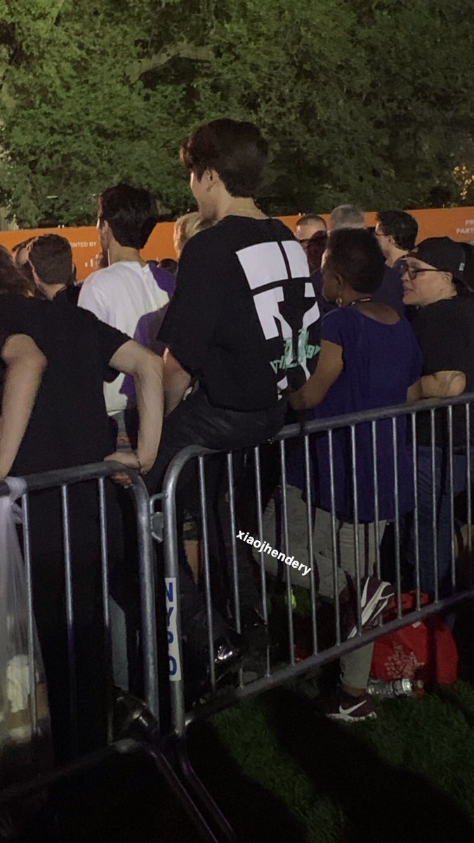 이건...갤러리에 한 장쯤은 다들 있잖아요...