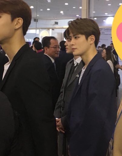 이건...갤러리에 한 장쯤은 다들 있잖아요...