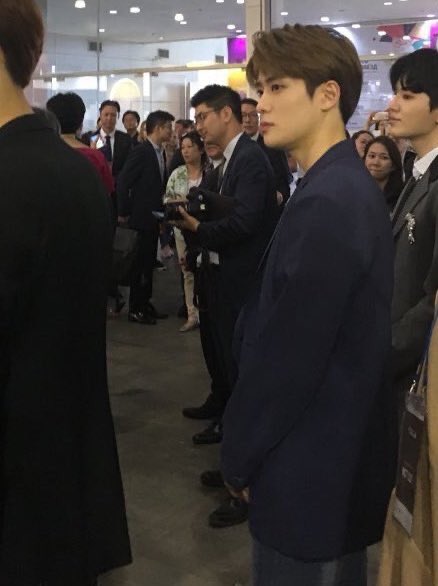 이건...갤러리에 한 장쯤은 다들 있잖아요...