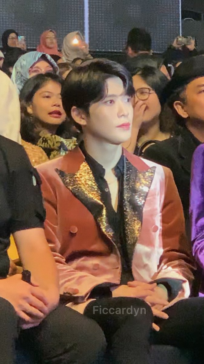 이건...갤러리에 한 장쯤은 다들 있잖아요...