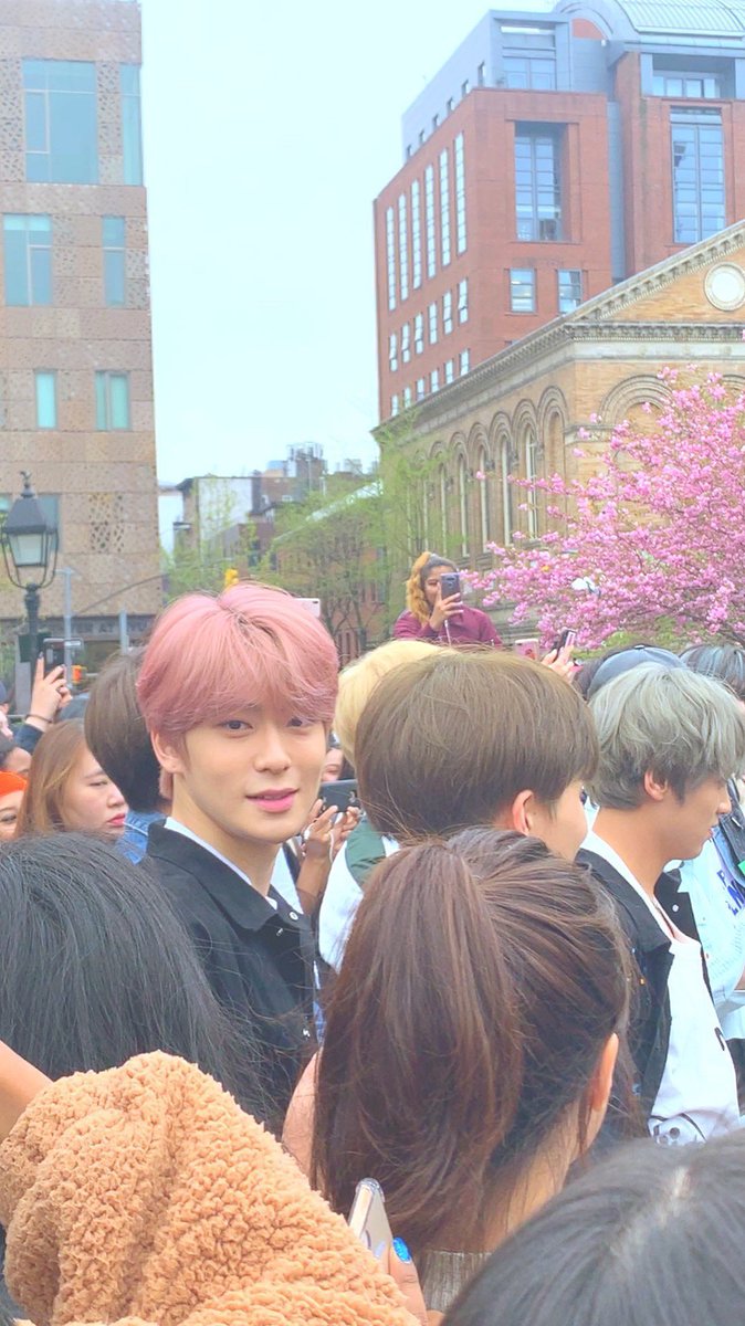 이건...갤러리에 한 장쯤은 다들 있잖아요...