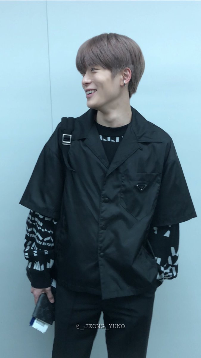 이건...갤러리에 한 장쯤은 다들 있잖아요...