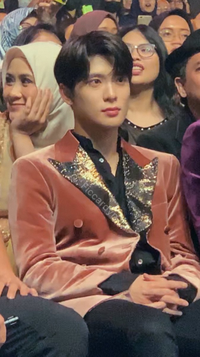 이건...갤러리에 한 장쯤은 다들 있잖아요...