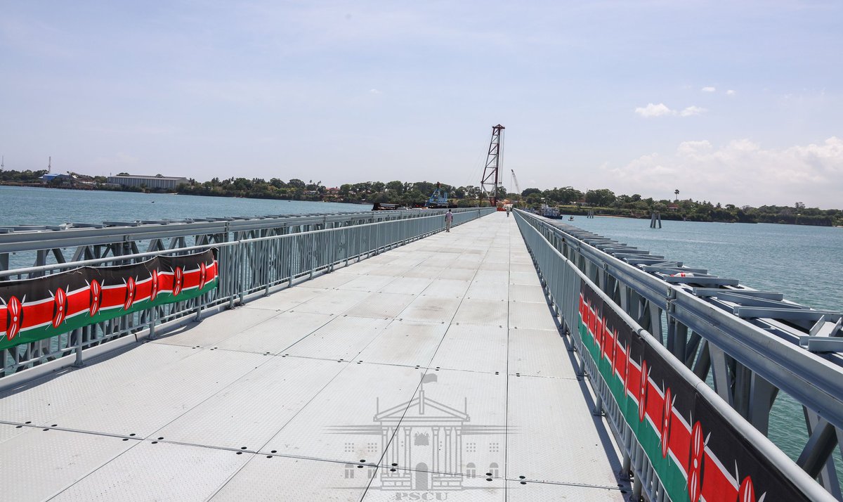 Mark_Antonie07's tweet photo. The likoni floating bridge marks one of the best transport system we have as a nation.and as we age 57 years that's something worth appreciation @5thestateKE #challenge57 https://t.co/5j8pHiTUqp