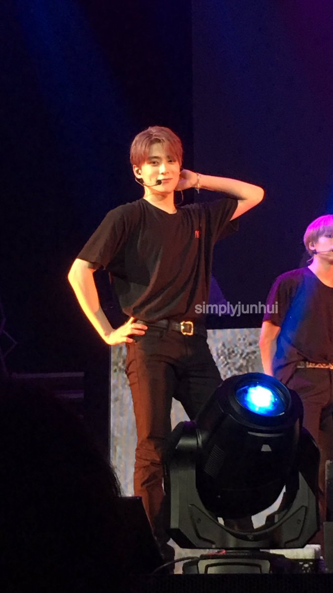 이건...갤러리에 한 장쯤은 다들 있잖아요...