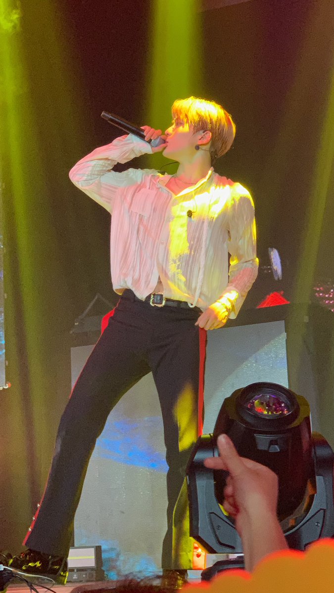 이건...갤러리에 한 장쯤은 다들 있잖아요...