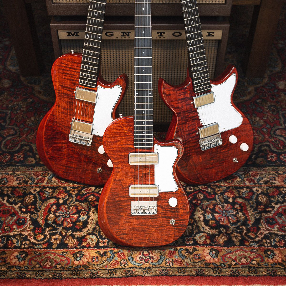 ChicagoMusicEx's tweet photo. Think the Jupiter, Rebel, Silhouette, and Juno @harmonyguitars are fire? Wait ‘til you see the flame maple Limited Editions. Get yours today! https://t.co/wlH6ZU7bJD #chicagomusicexchange #harmony #juno #jupiter #silhouette #rebel #limitededition #flamemaple #transparentred https://t.co/GgUOocu3sB