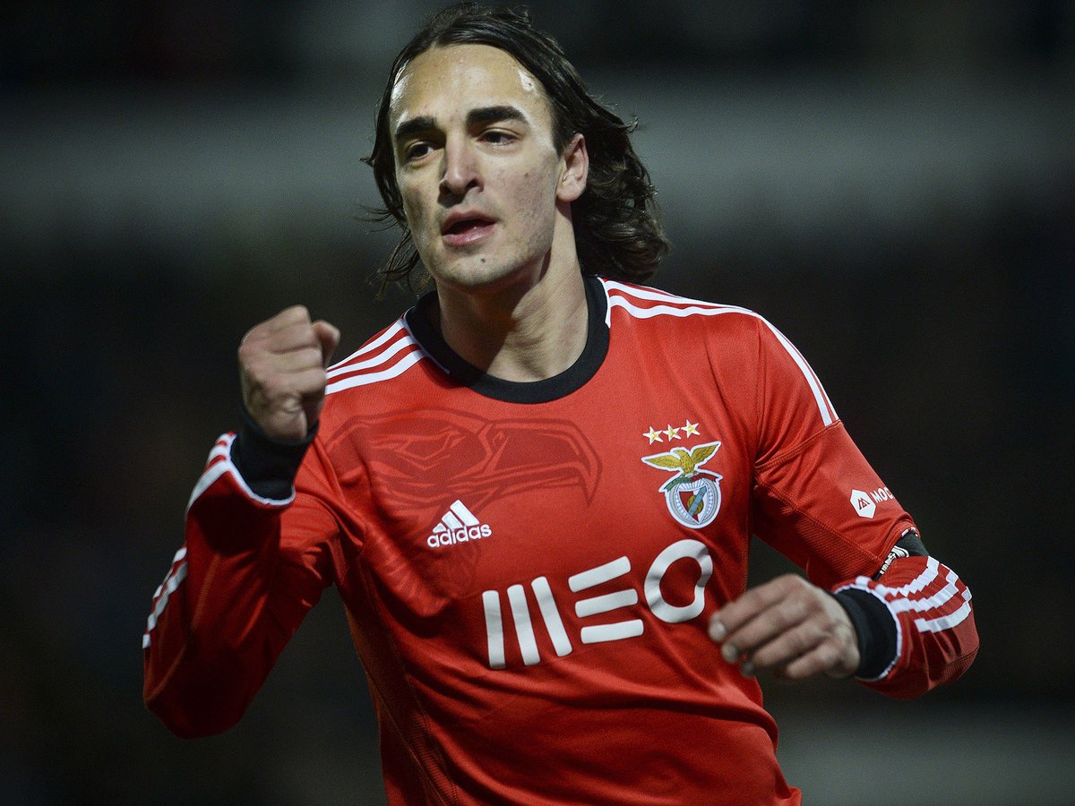 Lazar Markovic, footballeur. Partizan Belgrade 22 sélections 3 Super Liga, 1 Liga NOS, 1 Coupe POR, 1 Coupe de la ligue PORPrécoce au Partizan (pro à 17 ans), il est élu meilleur joueur de l’année 2012. Un bon passage à Benfica, puis le manqué Liverpool et des prêts.