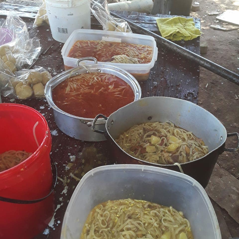 maritoxalcaraz's tweet photo. Gracias #Posceres por los tallarines del #domingo 🥣🥣 https://t.co/6vmLEF5Num