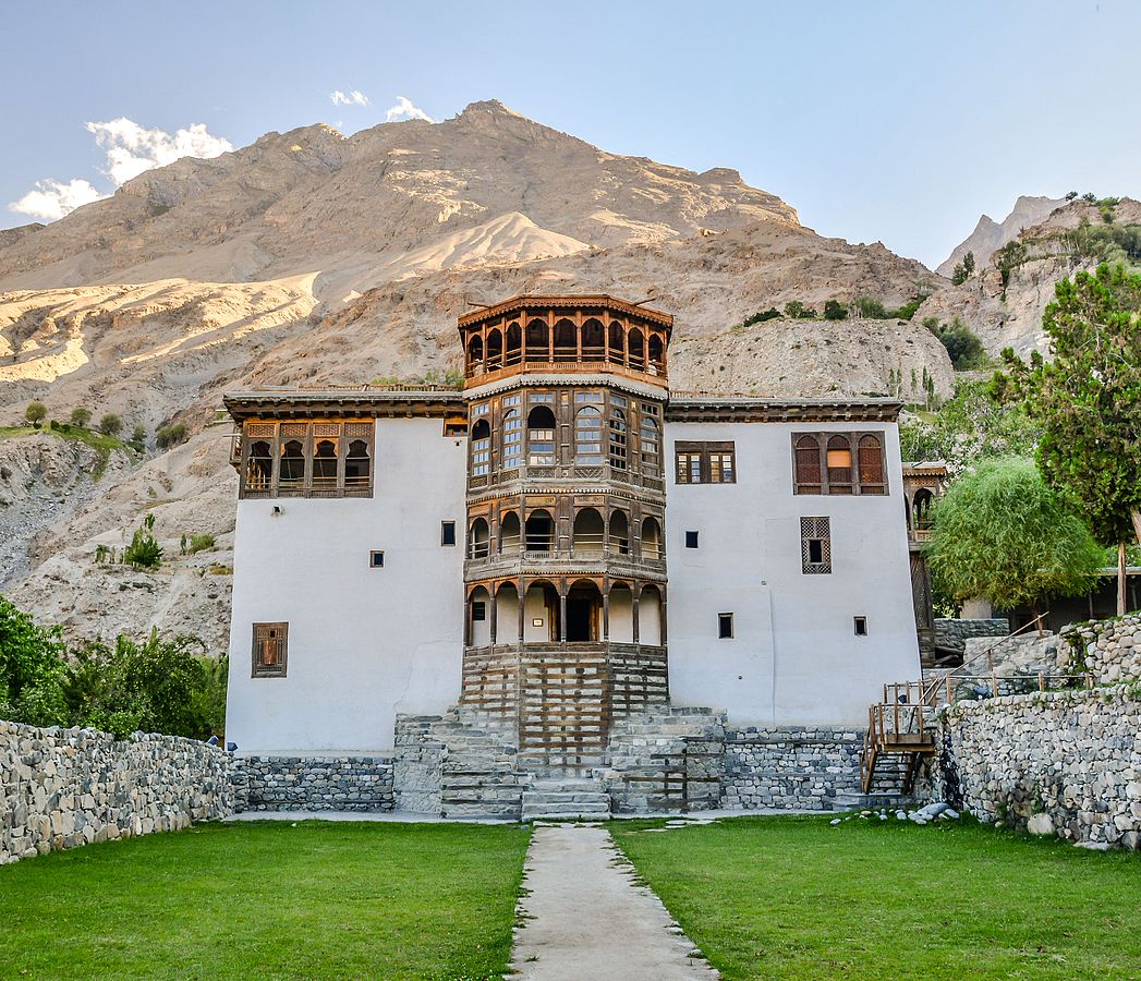 Khaplu PalaceThe palace was constructed in 1840 by Raja Daulat Khan of Khaplu.A fort had previously existed on the location but it was destroyed to build the palace.