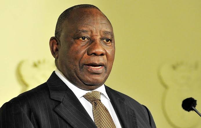 eNCA's tweet photo. [NOTE] President Cyril Ramaphosa will address the nation on Monday evening, 14 December 2020, on developments in relation to the country’s response to the coronavirus pandemic. Exact time to be communicated. https://t.co/CLhiwWLQ3m