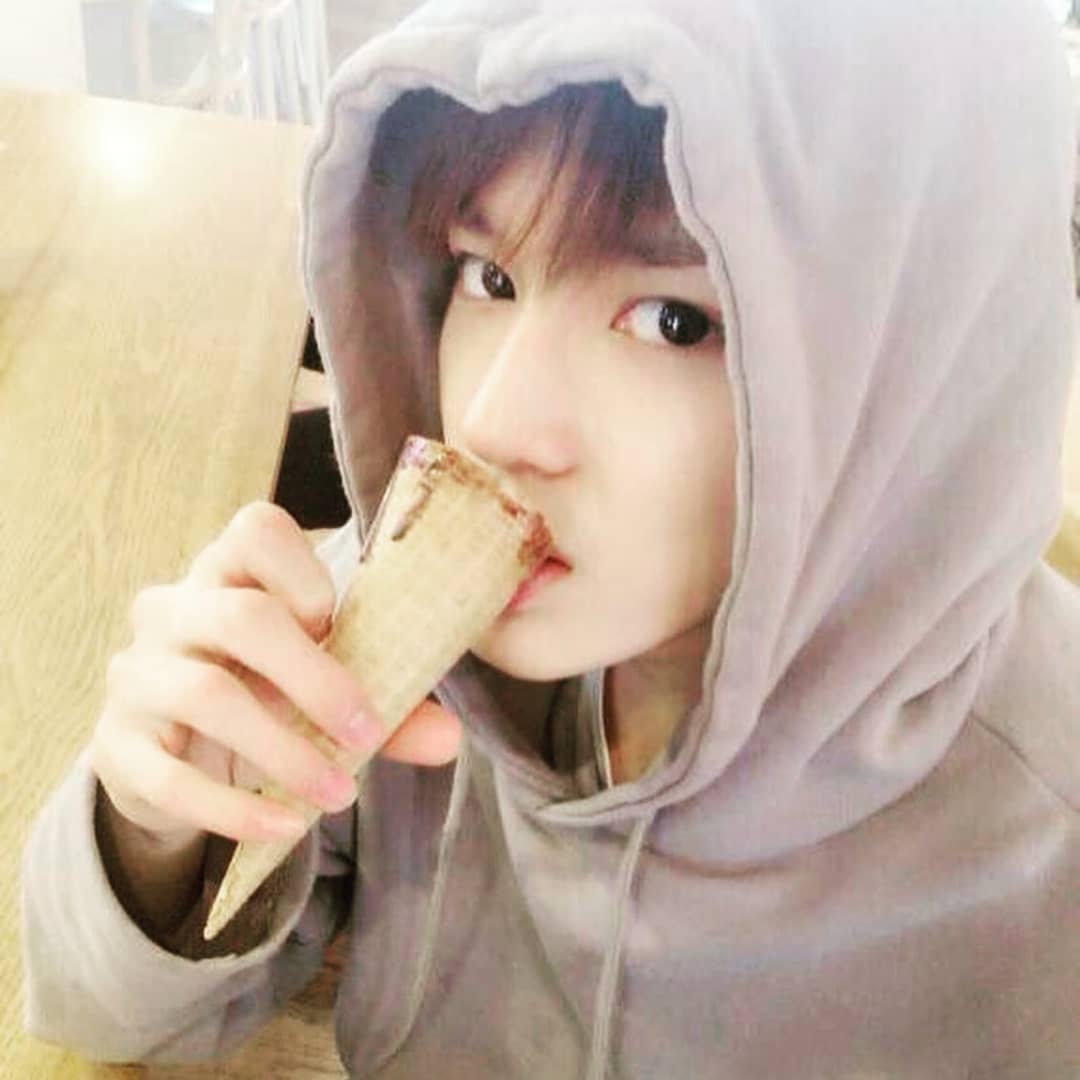 neocultechzen's tweet photo. HAPPY TAEYONG DAY🌹💚💚

#FORLEETY
#TAEYONG #태용 #이태용 #NCT태용 #NCT #NCT127 @NCTsmtown @NCTsmtown_127 https://t.co/9H6R2DdcJY