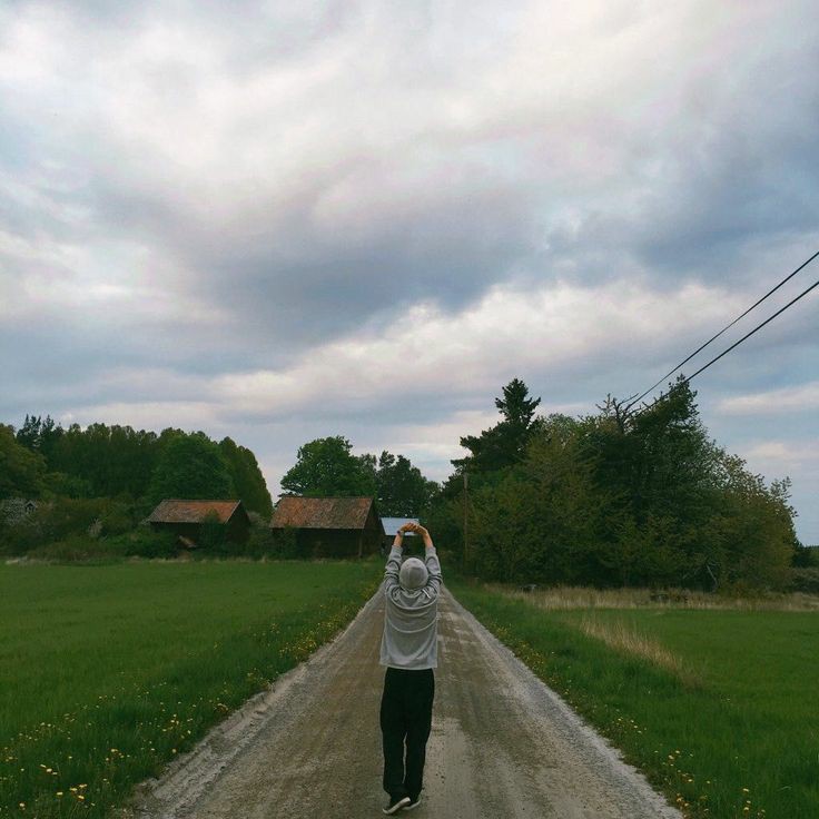  #TaylorSwift    #KIMTAEHYUNG