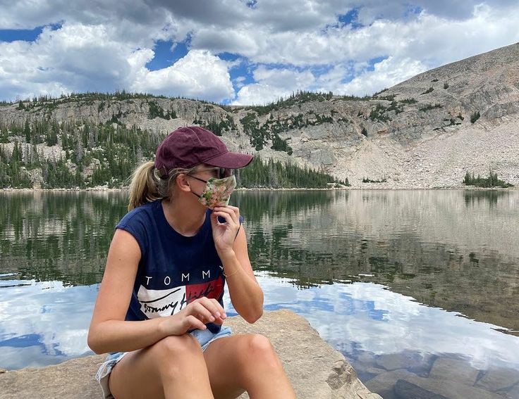  #TaylorSwift    #KIMTAEHYUNG