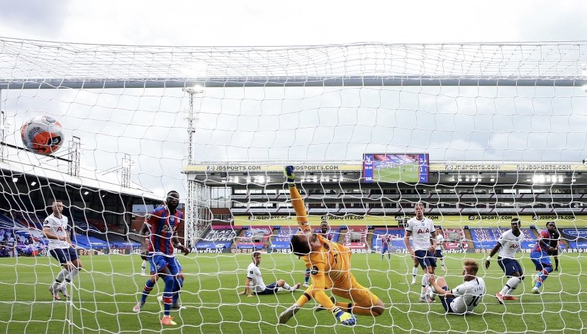 OfficialCFM951's tweet photo. UPDATES: Crystal Palace 1-1 Spurs
Jeffrey Schlupp reacts quickest after a ball into the box is spilt by Lloris and the Eagles are level!
#NowOnRadio Sunday SPORT show with @MmenyeneSF and the crew
Listen online: https://t.co/7n8Ys4n3dx https://t.co/1Sw69CZXtv