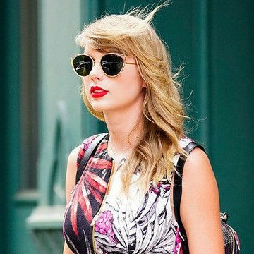  #TaylorSwift    #KIMTAEHYUNG