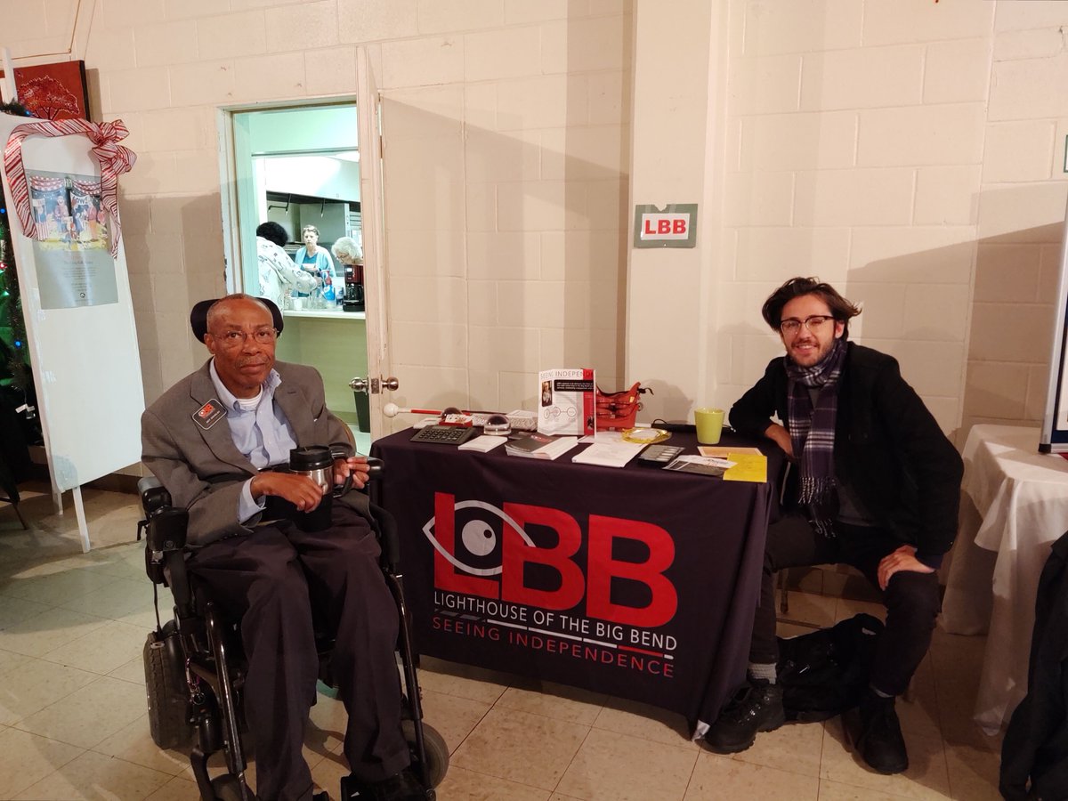 LighthouseBigB's tweet photo. LBB staff has a fun time meeting people and explaining what we do at the annual Alternative Christmas Market at John Wesley UMC. This year it is still happening, albeit online! Click the link below to see LBB's Wish List.

https://t.co/B1VyVadDTA

#AlternativeChristmasMarket https://t.co/0jcVt9MaMn
