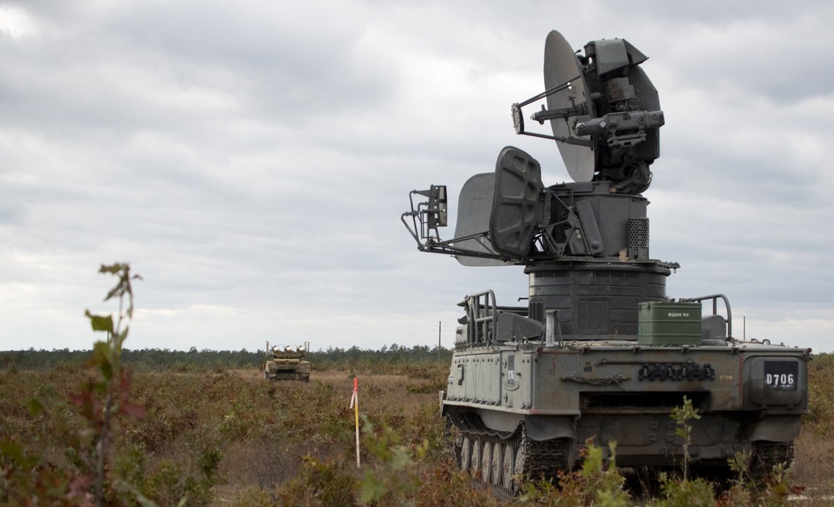TheDeadDistrict's tweet image. #EmeraldFlag, Eglin’s first native multi-domain test exercise, was conduct Dec. 1-5 on the Eglin test and training range.
The event incorporates ground, space, cyberspace and air platforms.
For the exercise was used as targets T-72 MBTs and Kub ADS
thedeaddistrict.blogspot.com/2020/12/emeral…