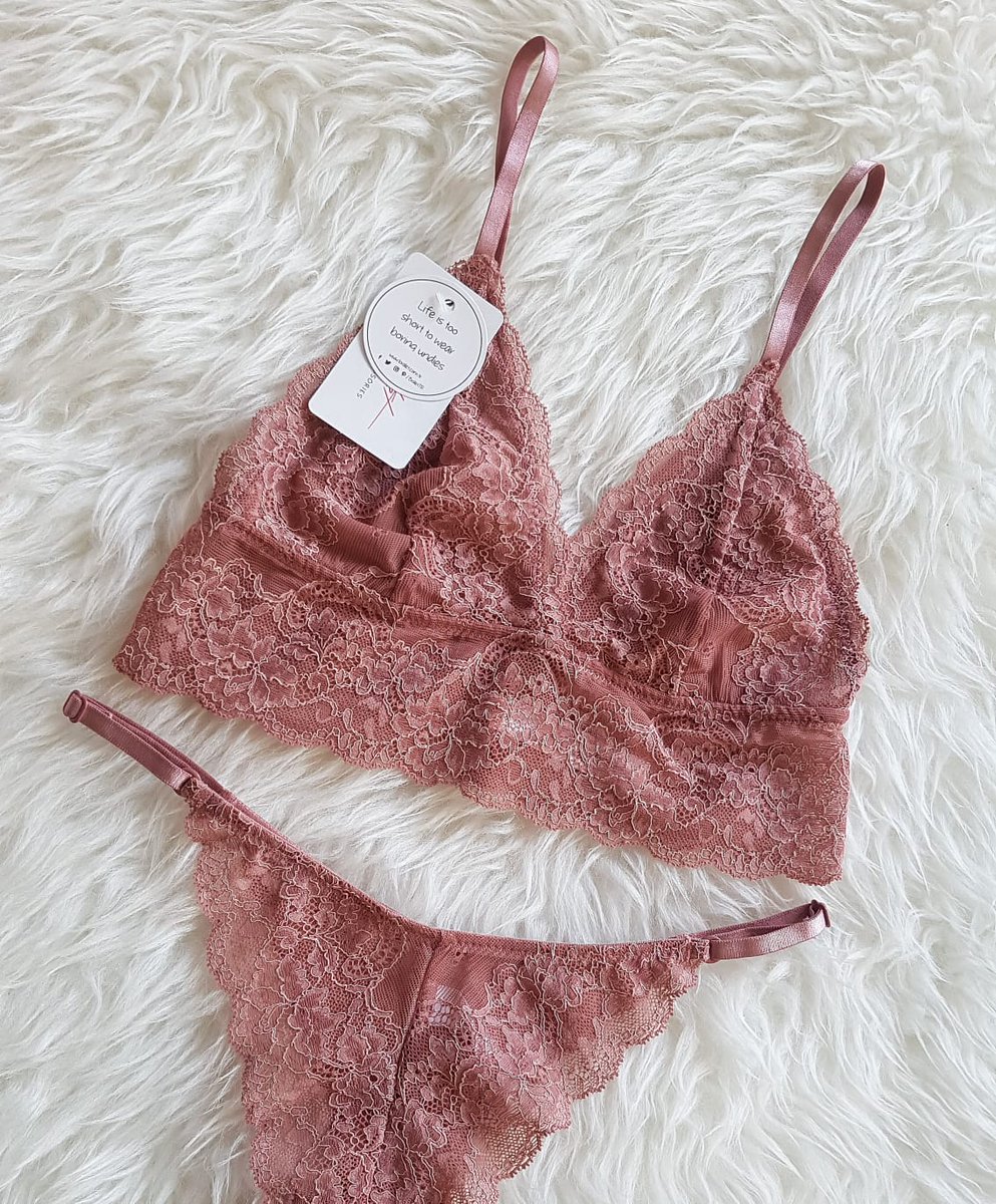 2020'nin son çekilişi! 🎁
✔️ Hesabımızı takip edip,
✔️ Bu tweeti RT'leyen,
✔️ win.sh/R6cc bağlantısı üzerinden kullanıcı adını yazarak çekilişe katılan, 
10 şanslı takipçimize 2020'nin en çok satan ürünü Marla Gül Kurusu Bralet takım olarak hediye!
Bol şanslar ❤️