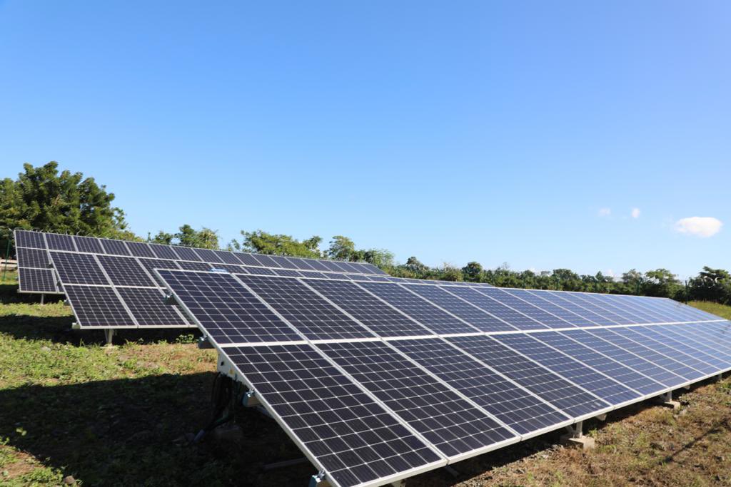moisejovenel's tweet photo. Je suis à Caracol, dans le département du Nord-Est, pour procéder à l’inauguration d’un système de pompage solaire au profit des agriculteurs. Ce projet est réalisé grâce au support de nos amis taïwanais qui œuvrent au renforcement de la coopération entre les deux Républiques. https://t.co/LWQDAgfW8J