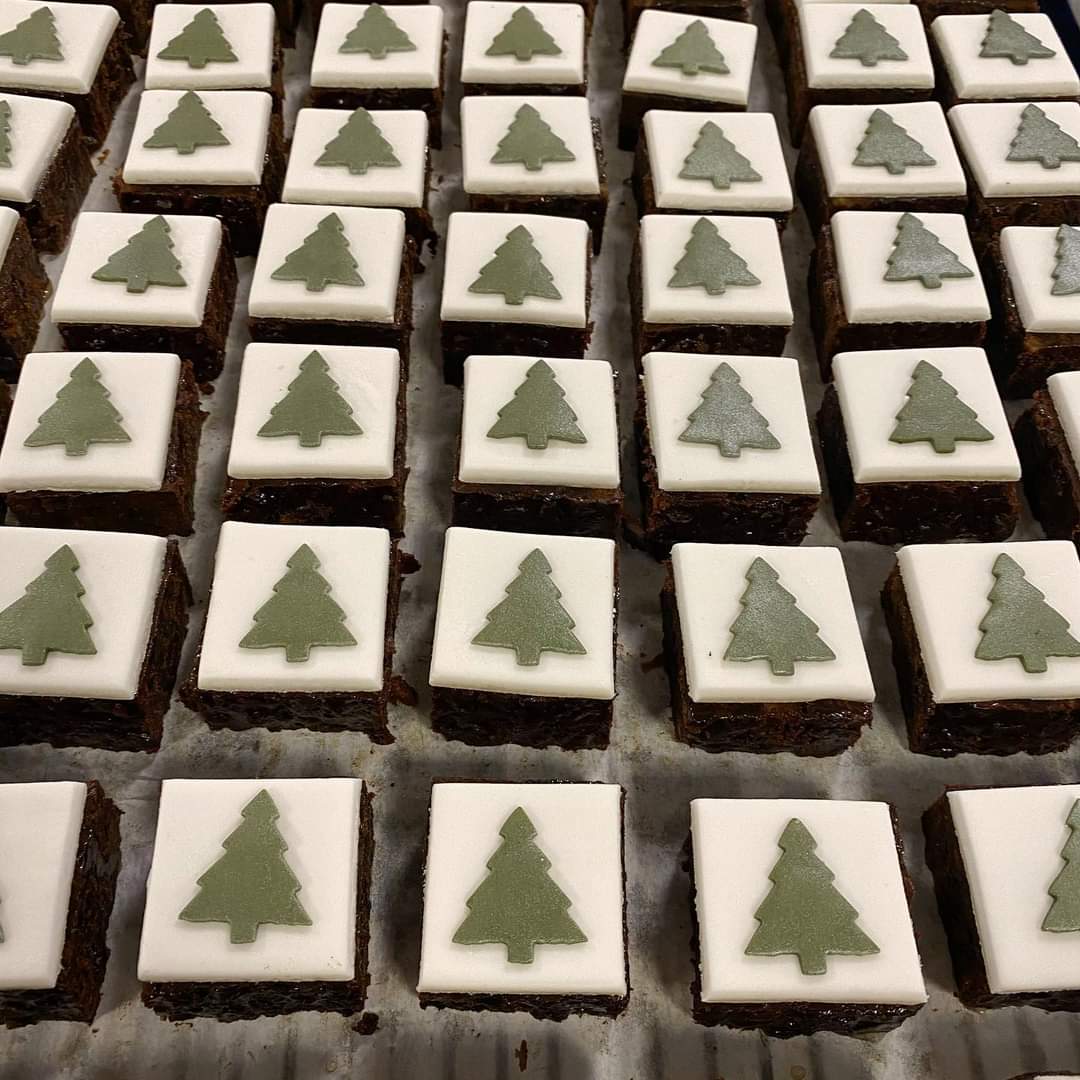 LAST ORDERS TODAY
Morning folks and happy Sunday
It’s the last day to order from us today, you can get our delights at
originalcake.co.uk
To all of our followers and customers a MASSIVE thanks for your support this year we are truly humbled❤️