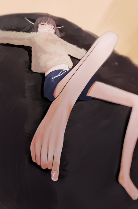 クッションで寝るきりたん 