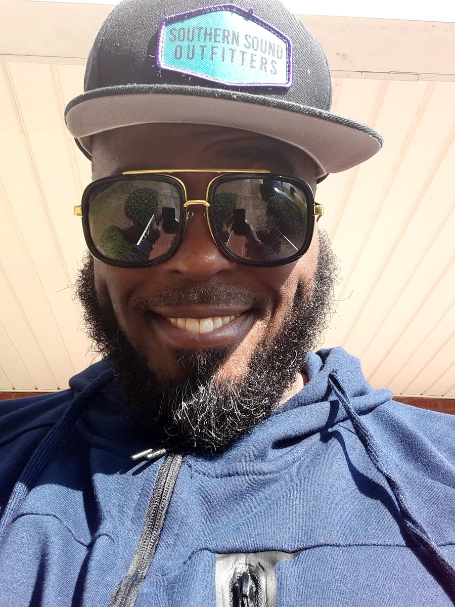 TuarianB's tweet photo. Grand Rising...Grand Posture....Grand Ideas....legoooooo
@1SouthernSound dopest merch out ๐ฅ๐ฅ๐ฅ enjoy the day everyone..
#Sunfay #SundayFunday https://t.co/m1bQOR8EeU