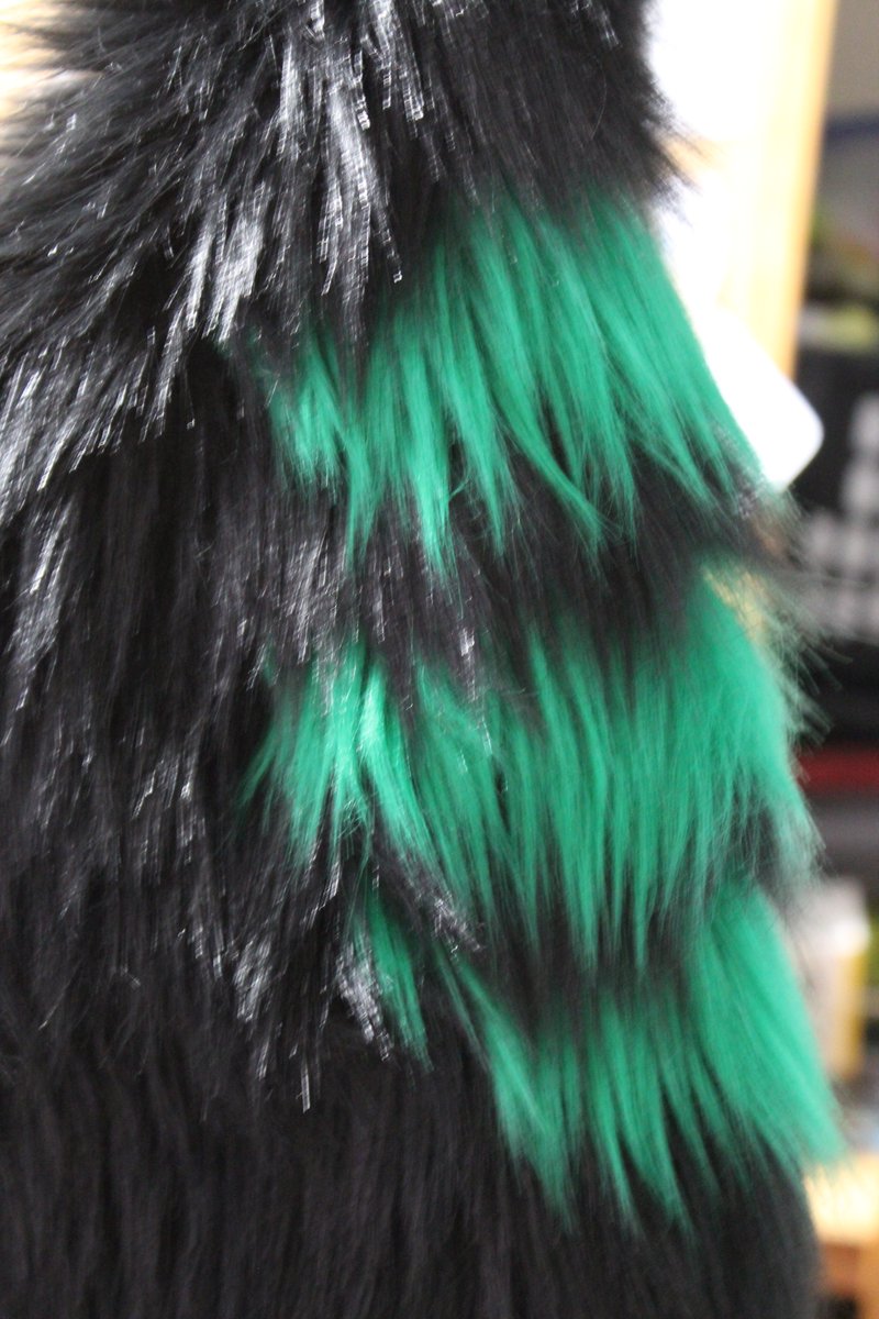PlaidPawsMaus's tweet photo. Now presenting... Salus the Sergal! This was a bodysuit + parts commission. Each stripe was handsewn by yours truly! This features all kinds of fun things! More pictures to come! #SmallBusiness #smallmaker #SundayFunday #fursuitmaker #fursuit for @RaptorZeta https://t.co/ahrYIuwhmL