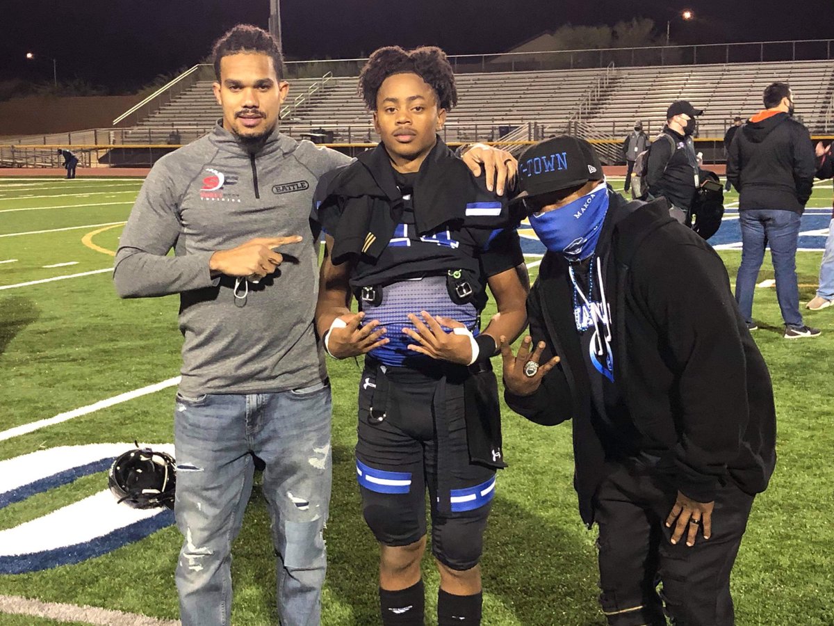 sweetfeettrain1's tweet photo. Shout to my dawgs‼️ Been a blessing to watch their transformation of the last 3 years. Training these 🐐’s is a blessing 🙏🏾 Continue to strive for greatness, never give up and remember how hard you both worked for this moment. ⁦@smitty24__⁩ ⁦@TylerB_88⁩ https://t.co/uPUZlvLMF1