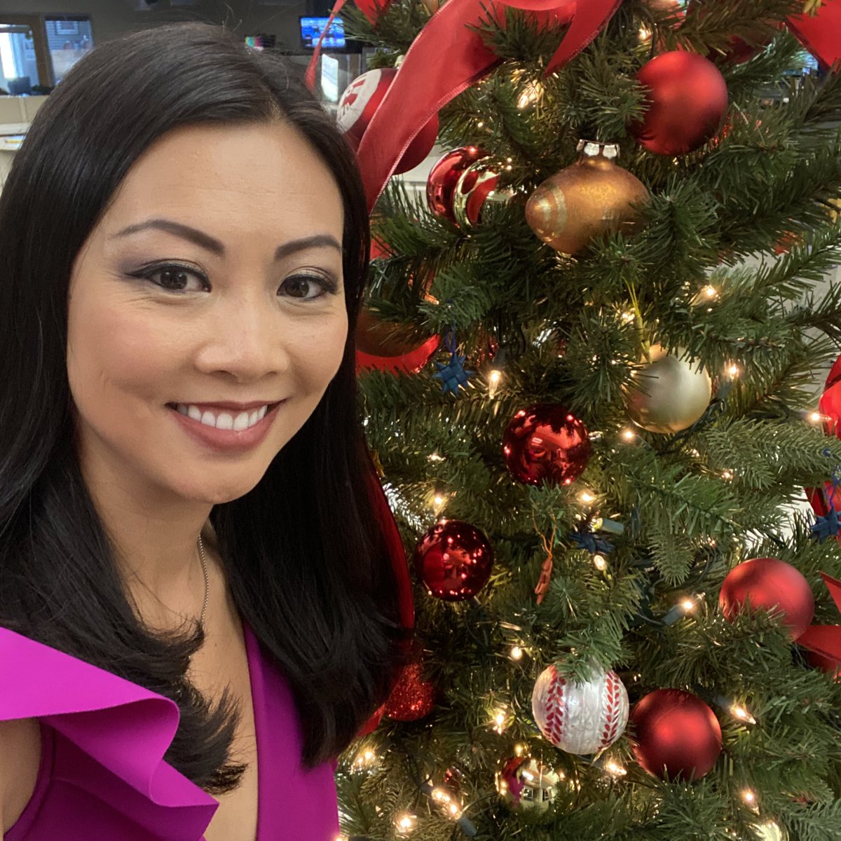 LilyWuKansas's tweet image. GRATEFUL 🙏 for all the thoughtful texts, emails, and messages. 

It was a wonderful week being able to briefly visit my mentors and friends. 

Humbled to (virtually) accept the @ChamberWichita Exceptional Young Leader Award last night. 

#LevelUp2020 #WheresWu #kwch12