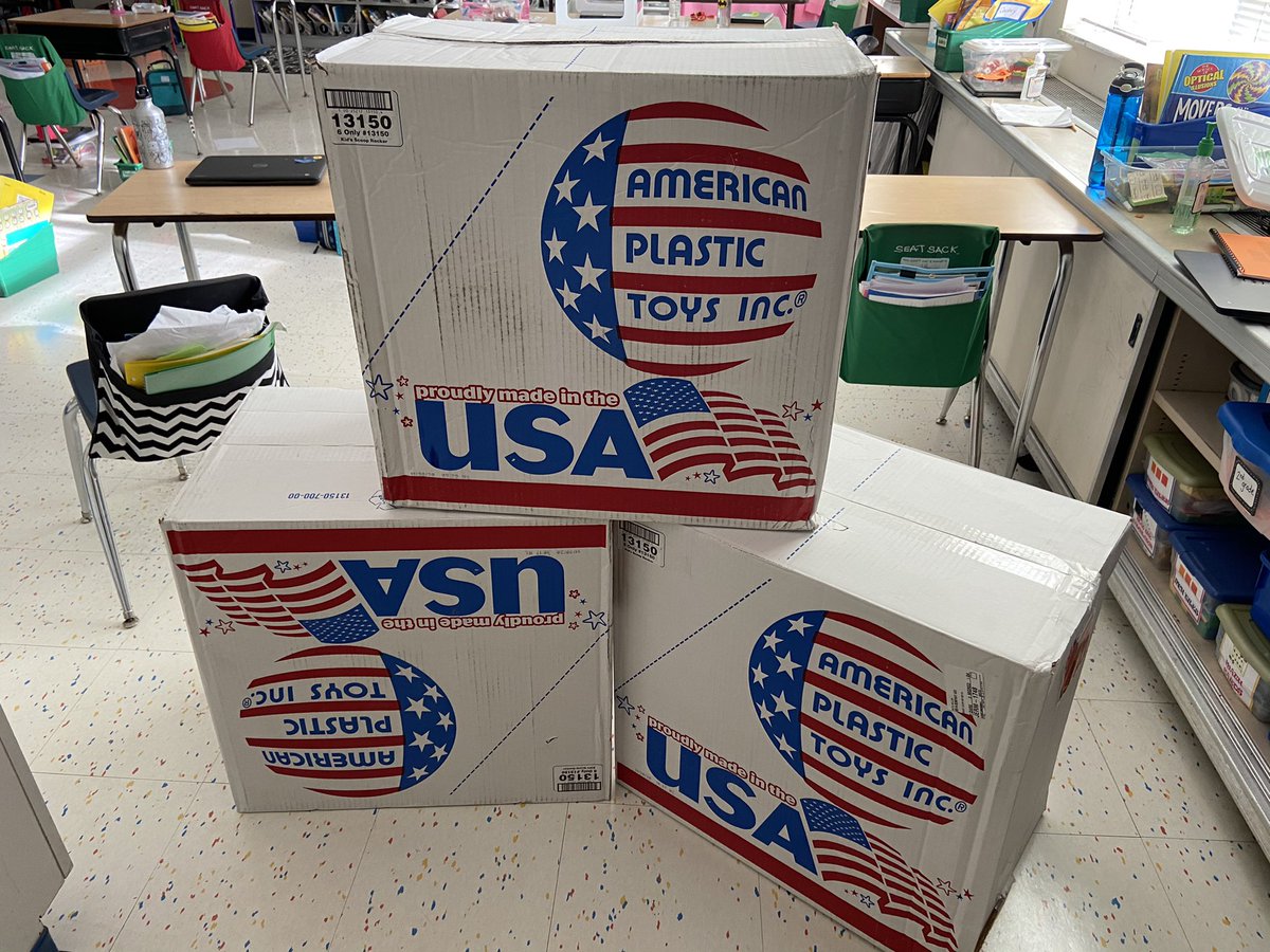 MillerHudsonWG's tweet photo. The best gift- a class set of scoop rockers!! I have such amazing students and families!! #happyteacher #happystudents https://t.co/BflFwaJegv