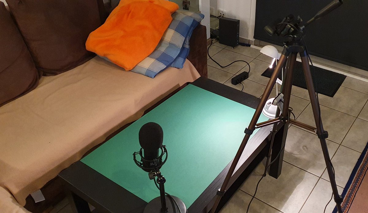 Was passiert hier? 18:30 Uhr macht @die_regie #irgendwas mit #NES (wer gestern den Test-Stream gesehen hat, weiß bescheid) gud.sk/twitch