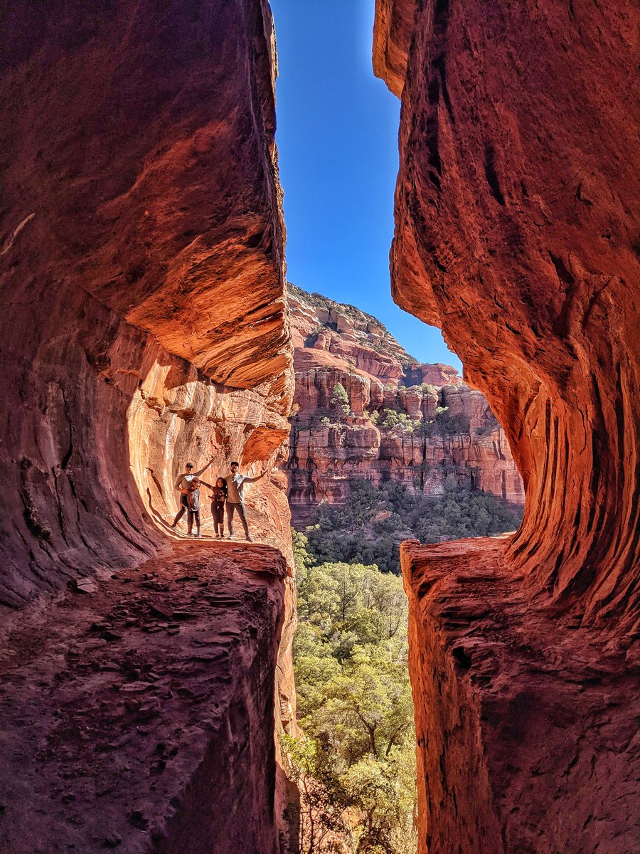 Lost in Sedona
#ArizonaHiking #HikeAz #Sedona #Arizona #VegansInTheWild #VegamFamily #Hikeaz