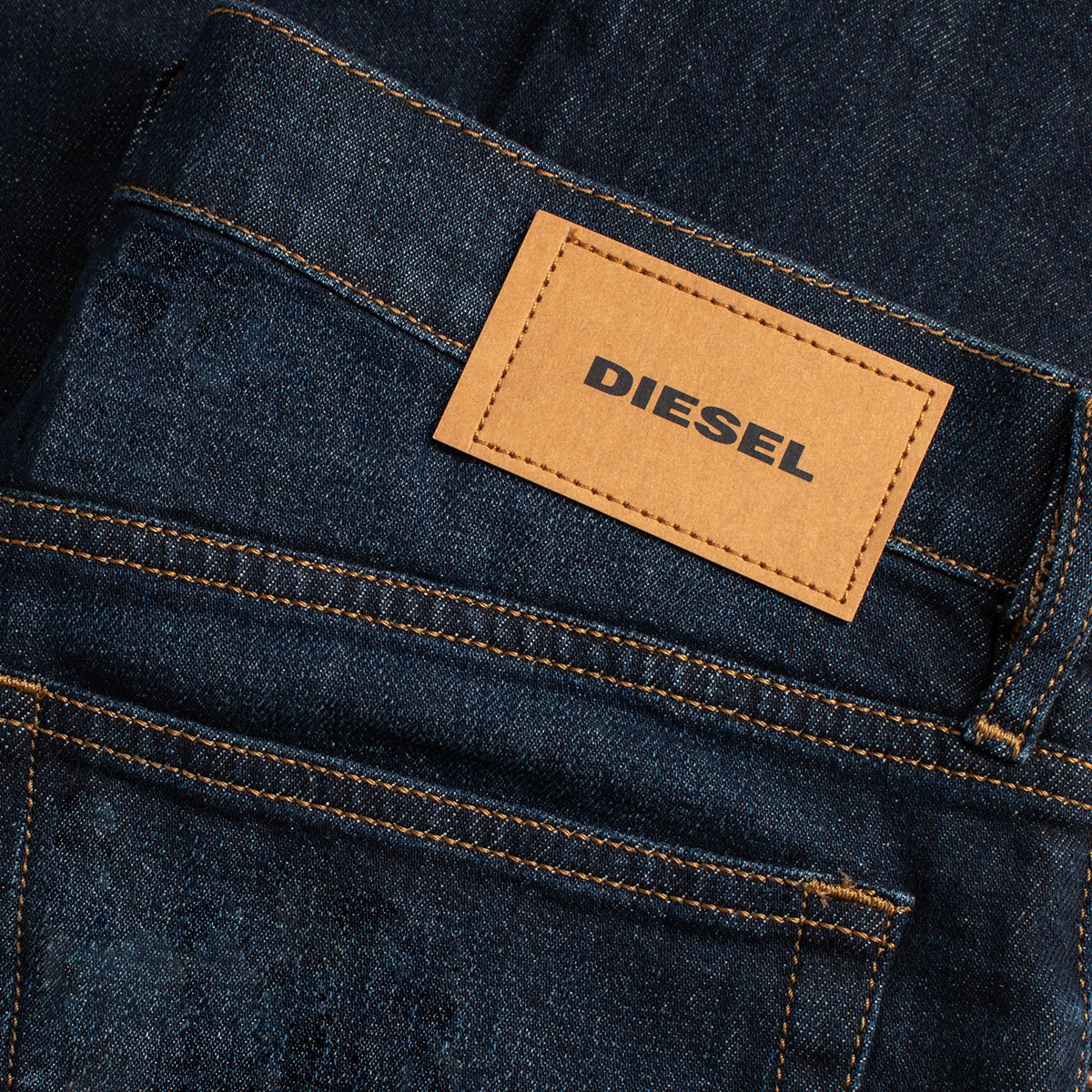 MainlineMen's tweet image. Day 3 of 12 Days of Mainline!🎅

WIN these Diesel D Mihtry jeans!

To enter FOLLOW us, LIKE &amp;amp; RETWEET this tweet.

You have 24 hours! 

Winner chosen &amp;amp; contacted on 14/12/20. Prize sent after all competitions are over. Good luck! 🤞

#competition #giveaway #12daysofMainline
