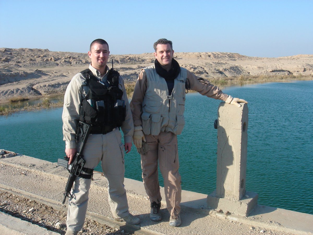 RichardCPendry's tweet image. Taken in 2006 near #Nasariah in southern Iraq. We tried not to use the roads, preferring cross county. CAme across this lake the one day. #UnderstandingTerrorism