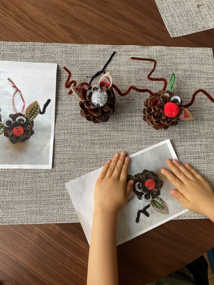 Lmdemayzing's tweet photo. Thank you for the take home crafts @ChasCoLibrary !! We enjoyed making our reindeer ornaments :) https://t.co/mMURZROsxE