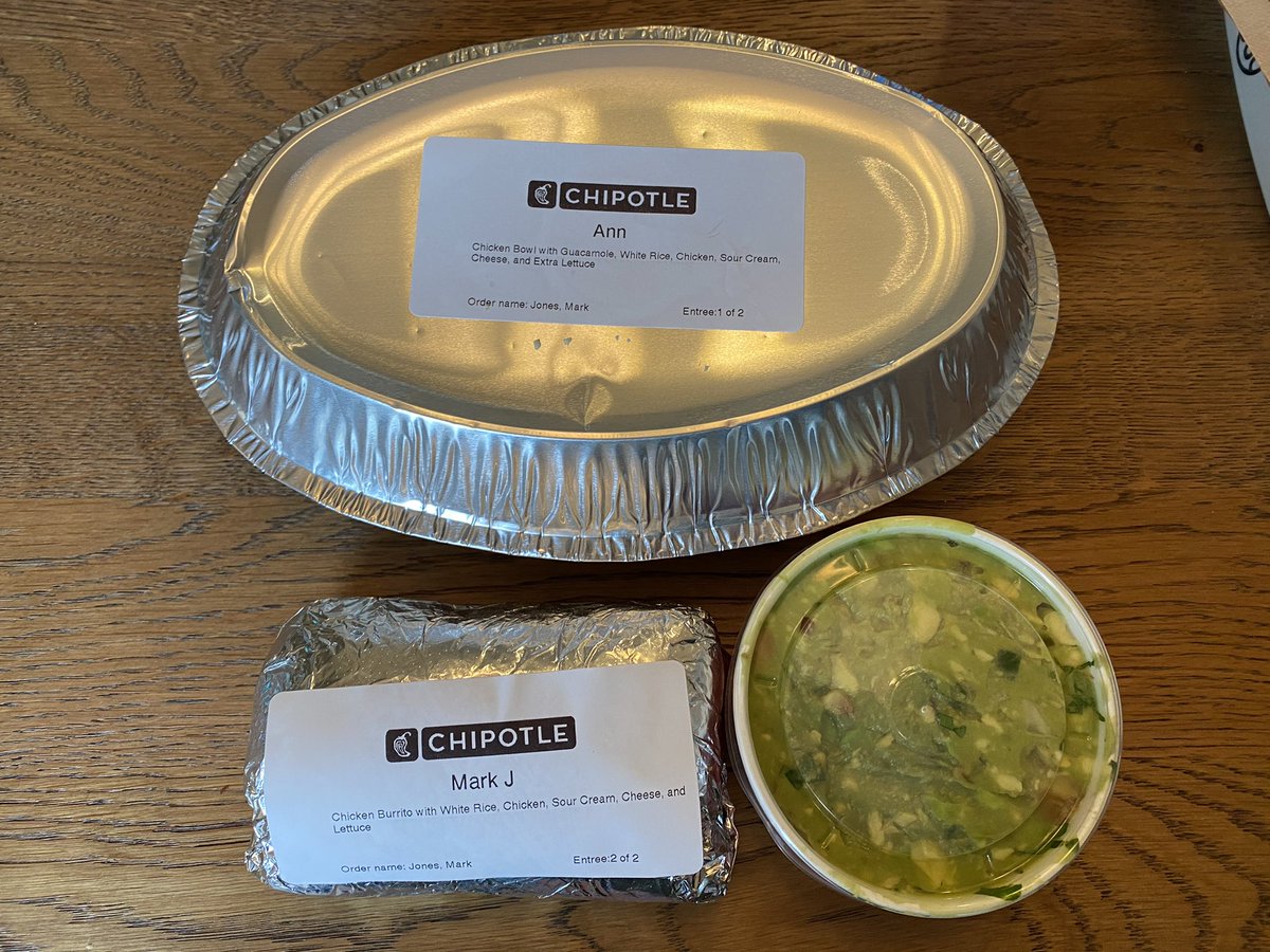 jonesmark05's tweet photo. @ChipotleTweets wish I could say I am impressed with the food and service. Disappointed at best by the lack of portion of this burrito. Don’t know if I’ll go back. https://t.co/zQ5JfGsooE