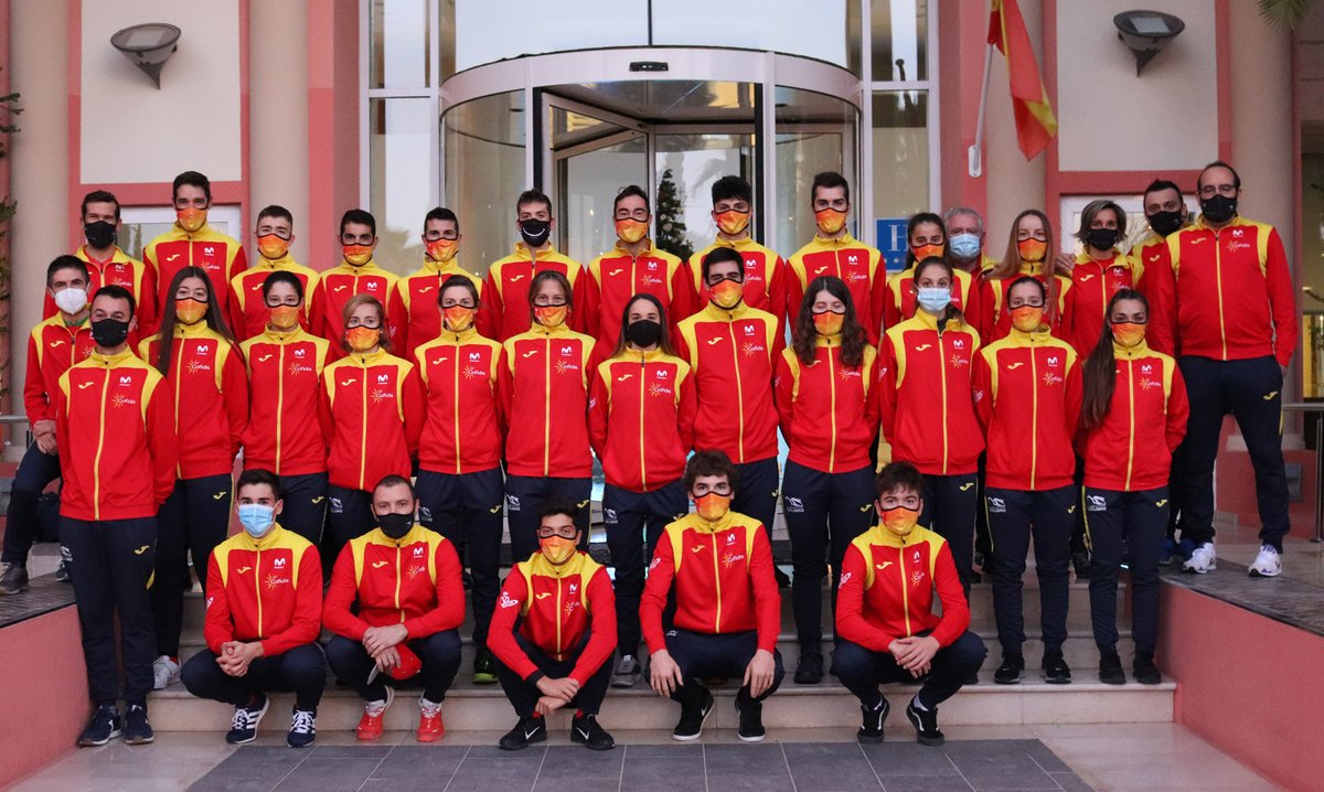RFECiclismo's tweet photo. #AltoRendimientoRFEC - #TecnificacionRFEC | Nuestros ciclistas de BTT han puesto fin a la concentración con una salida de hora y media por tierras alicantinas. ¡Excelentes días trabajando con todos vosotros! 💪
Álbum Completo 🔗 https://t.co/r2Guv78fZl
@deportegob #ESPasion https://t.co/gQBJA21vwY