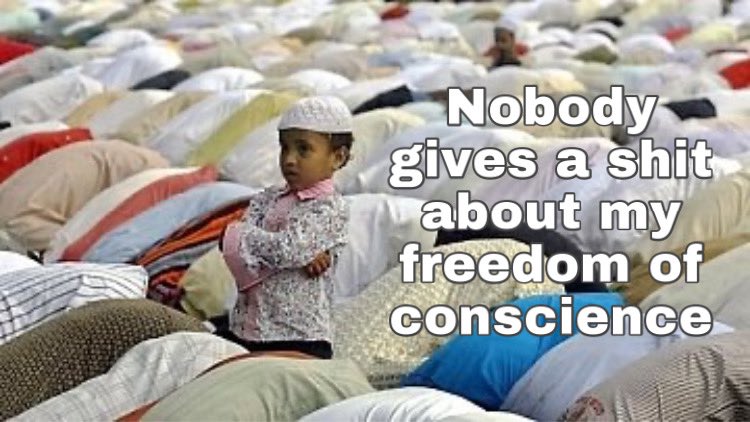 AtheistWise's tweet photo. Stop à l’endoctrinement des enfants. On est nombreux à avoir subi un enrôlement de force de la part de nos parents.
#ExMuslim #ExJew #ExChristian
#we_love_mohammad_ﷺ_challenge #rendeznouslamesse https://t.co/jXdRY9oRt6