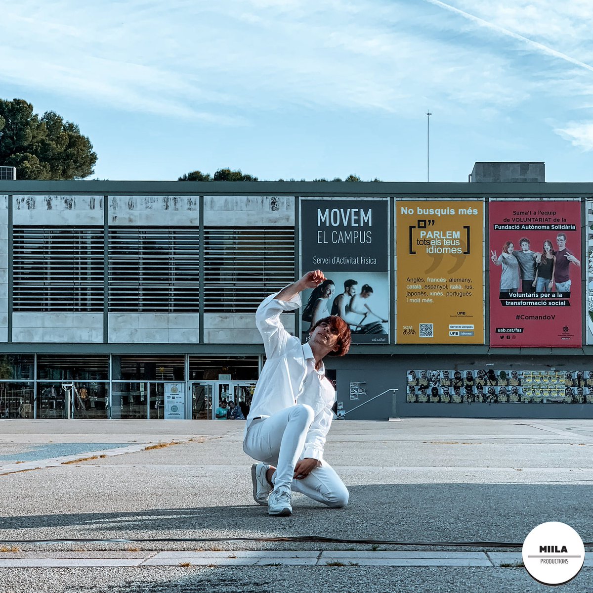 MiilaProduccion's tweet photo. 💜TROBADA BTS BARCELONA💜

@Sechi3131 bailando #Serendipity de #Jimim @BTS_twt 
 
¡Mira su actuación! 
https://t.co/AVLQQqRia9 

#BTS @BTSBarcelonaCat #army #event #UAB #댄스 #대한민국 #안무 #dance #exhibition https://t.co/QAURJjaSrG