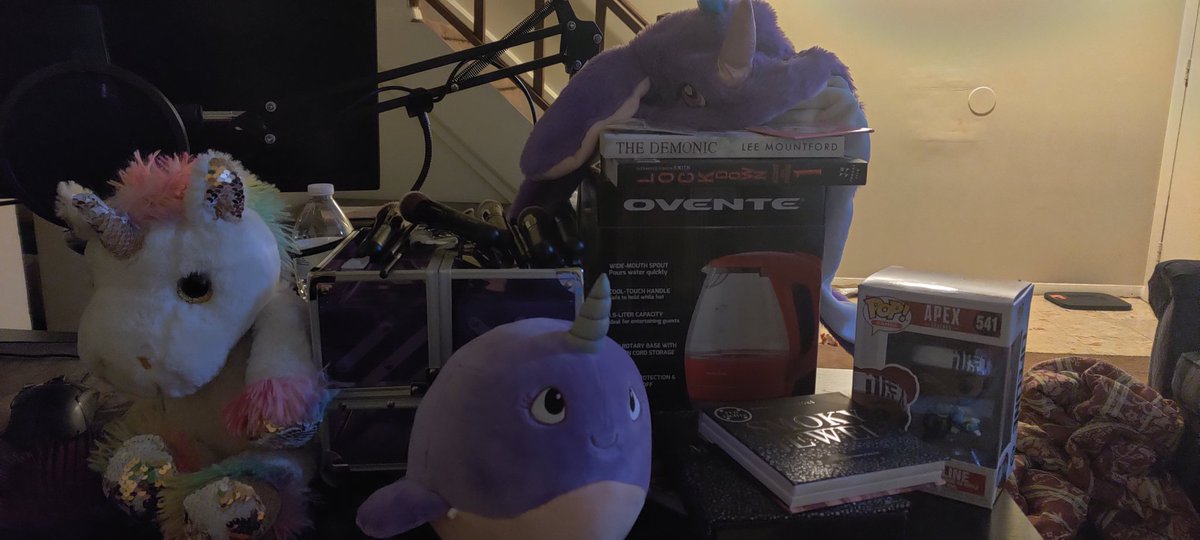 ourXfinalXkiss's tweet photo. Had our @GSpotGaming1 virtual gift exchange last night! So many wonderful and thoughtful gifts, I'm honored to call these guys my friends <3 #gsg #gsggaming #gsgstreamteam https://t.co/KGLISjTSlx