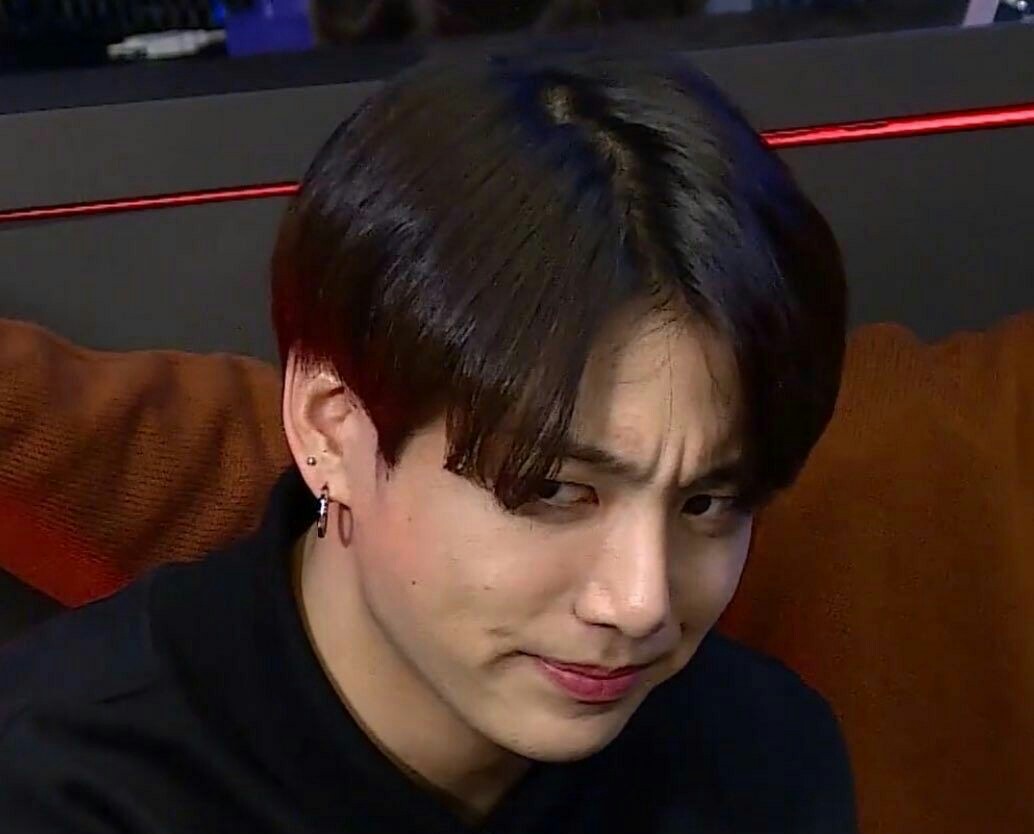 jungkook being a living, breathing and walking meme - a thread