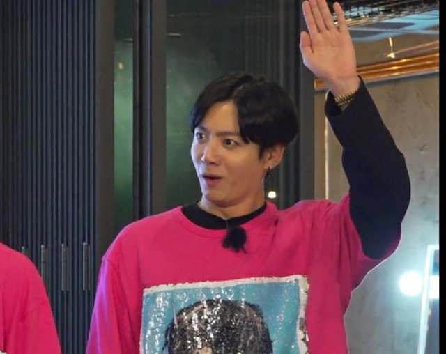 jungkook being a living, breathing and walking meme - a thread