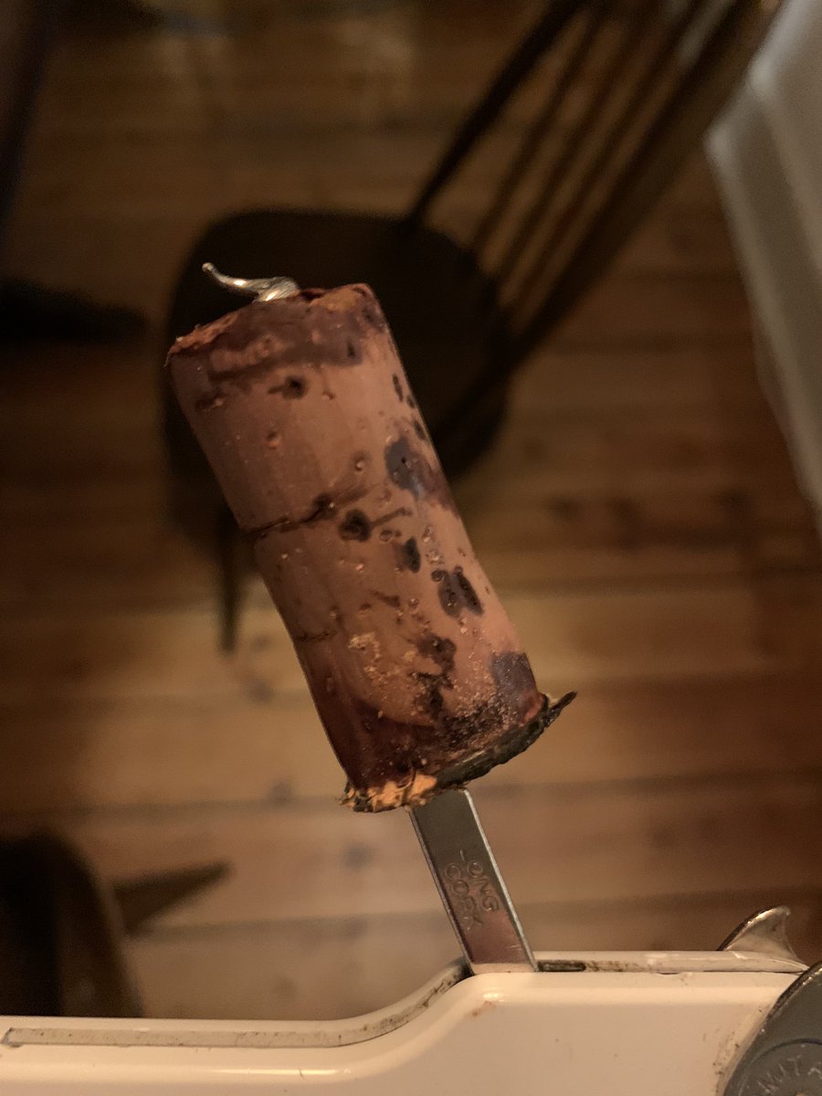 egan_wine's tweet photo. Pouring a lovely deep ‘62 Aloxe-Corton from Coron Père &amp; Fils this evening (perfect cork!). Just a hint of stink at the moment but seems to be blowing off nicely:-) https://t.co/8IVnmlWiBP