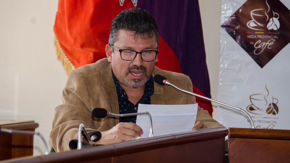 prefecturaloja's tweet photo. Mediante #RuedaDePrensa 🔴 Online, se dio a conocer los detalles de los eventos:
➡ #LojaSaborACafé2020 y 
➡ Resultados del Concurso Subasta #LoMejorDeLoja2020.

👉https://t.co/60zTlpSnEZ

#CaminoAlProgreso✔ https://t.co/ONxesXJaDv