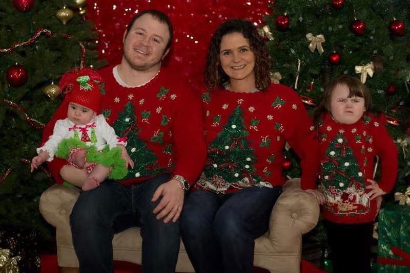 sissy0159's tweet photo. An oldie but goodie #christmas #scowlface #uglychristmassweater @jcorbs14 https://t.co/d3ASdf3AFb