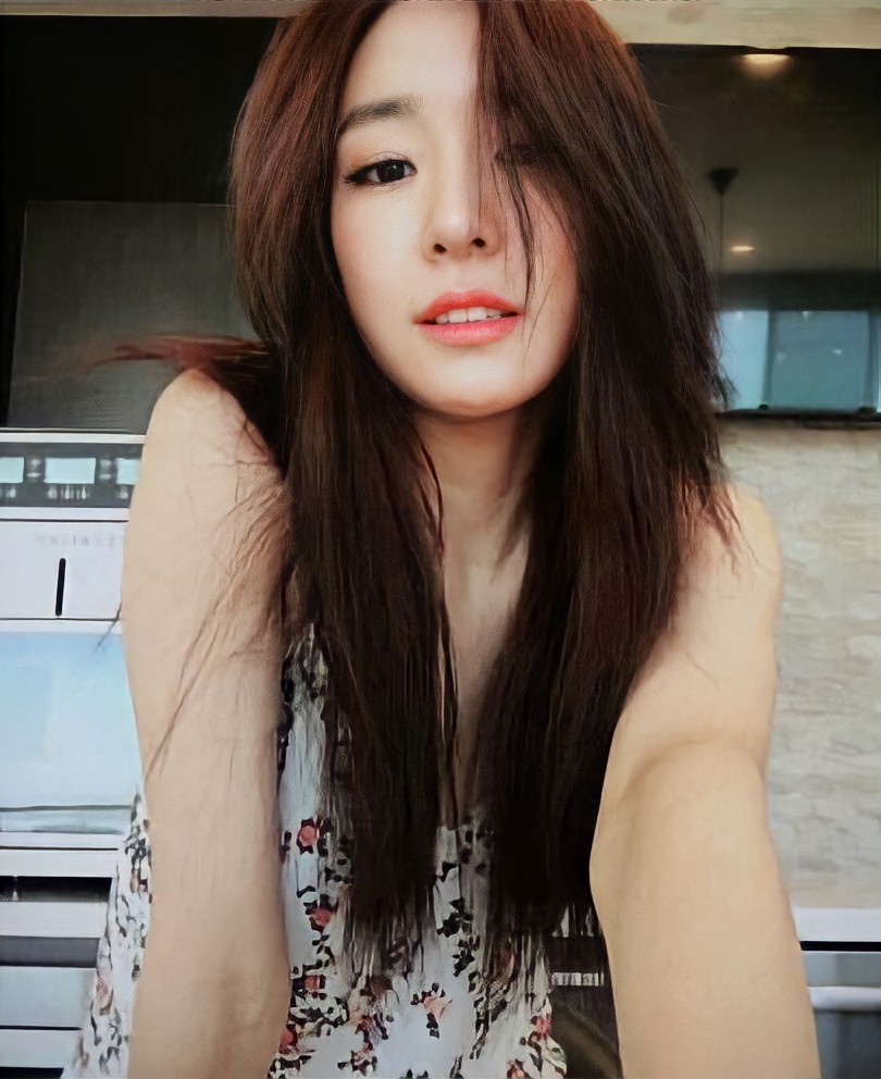 hourly taeny (@hourlytaeny) on Twitter photo 