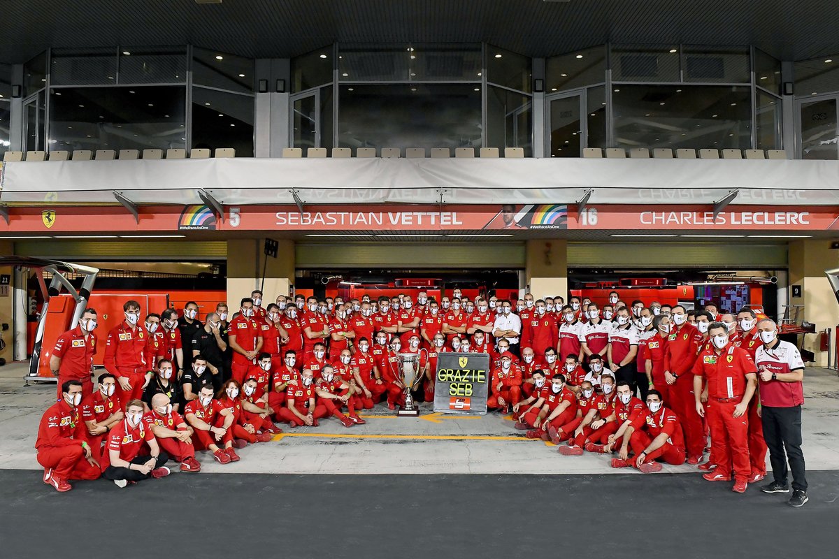 ScuderiaFerrari's tweet image. Our grazie to you, #Seb5 ♥️ 

#essereFerrari🔴 #GrazieSeb #AbuDhabiGP 🇦🇪